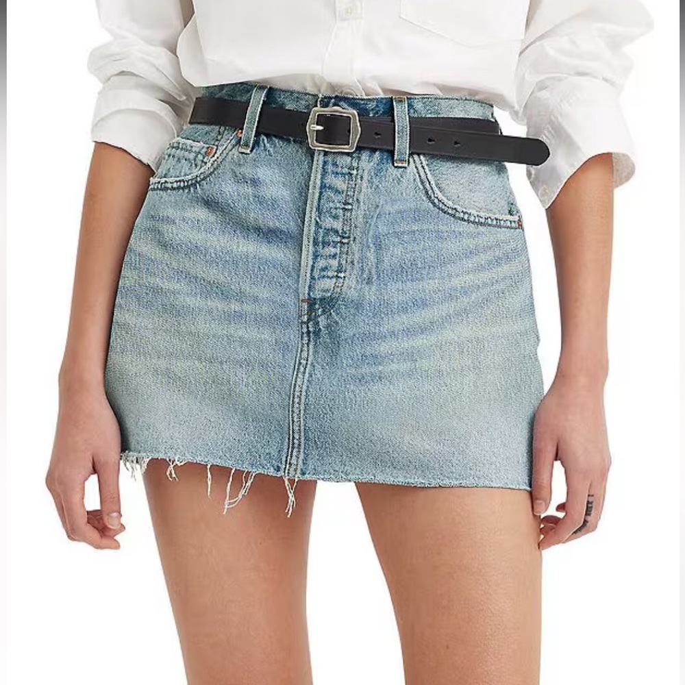 Levi’s Icon Denim skirt